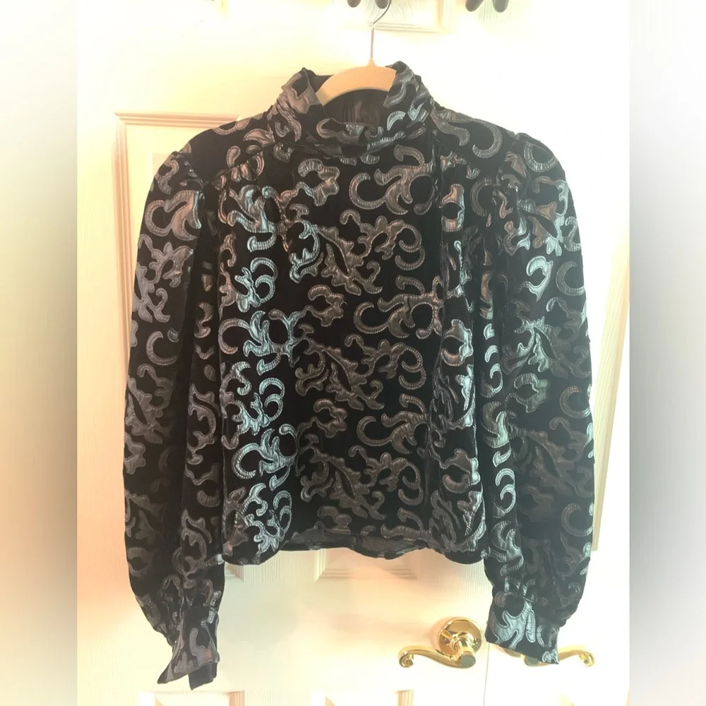 ZARA Bloggers Favorite Black Combination Velvet Mock Neck Baroque Top US Small - Picture 3 of 11